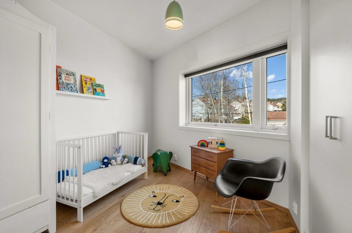 Soverom 1 i 2. etg. Dette rommet er i dag malt i fargen Minty Breeze fra Jotun. 